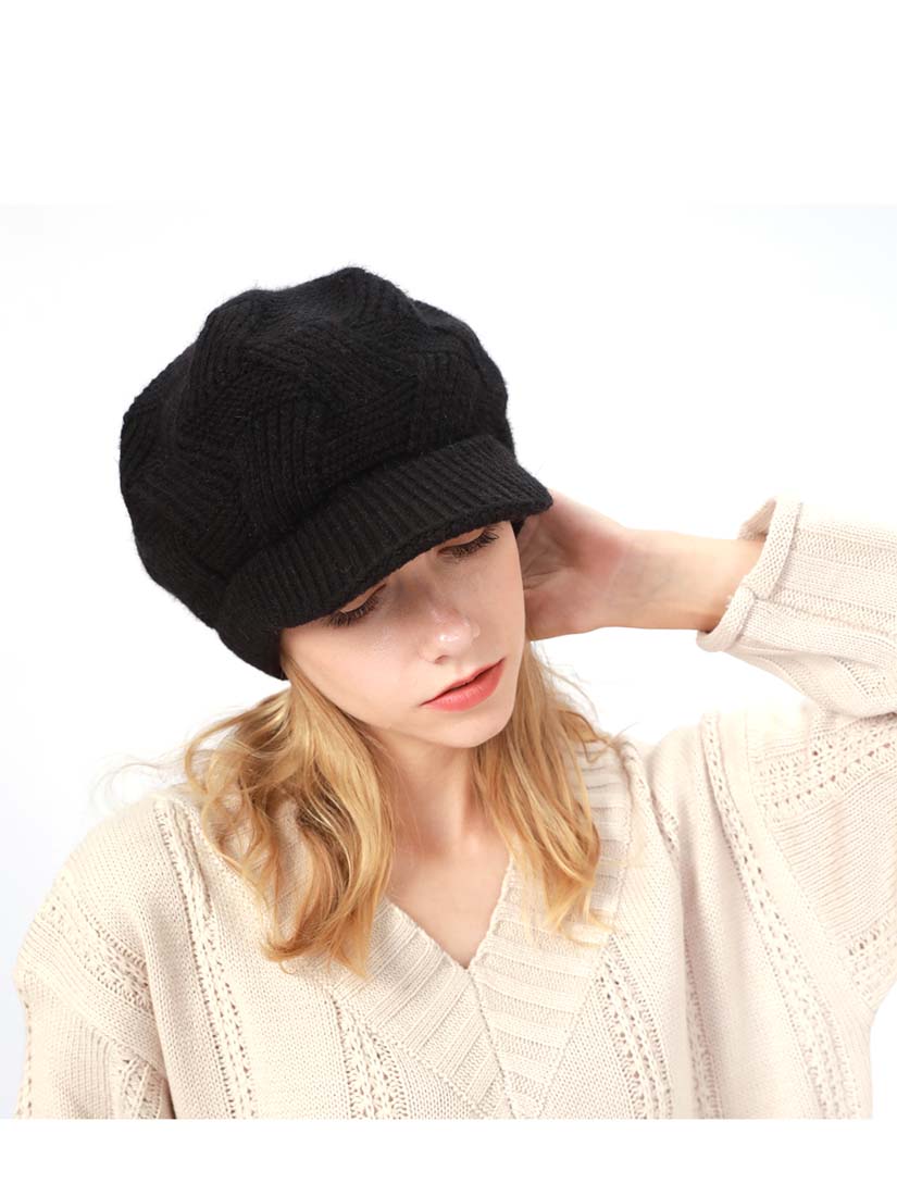 HAT2434 - Black