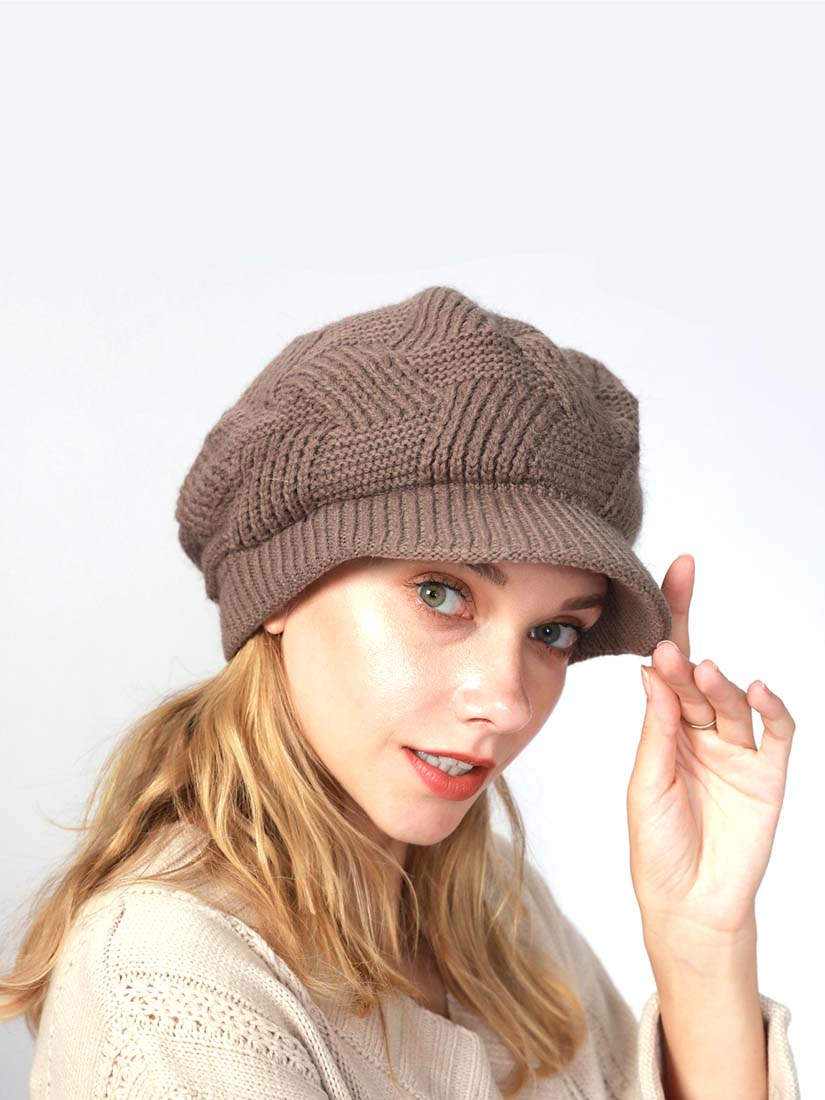 HAT2434 - Oak