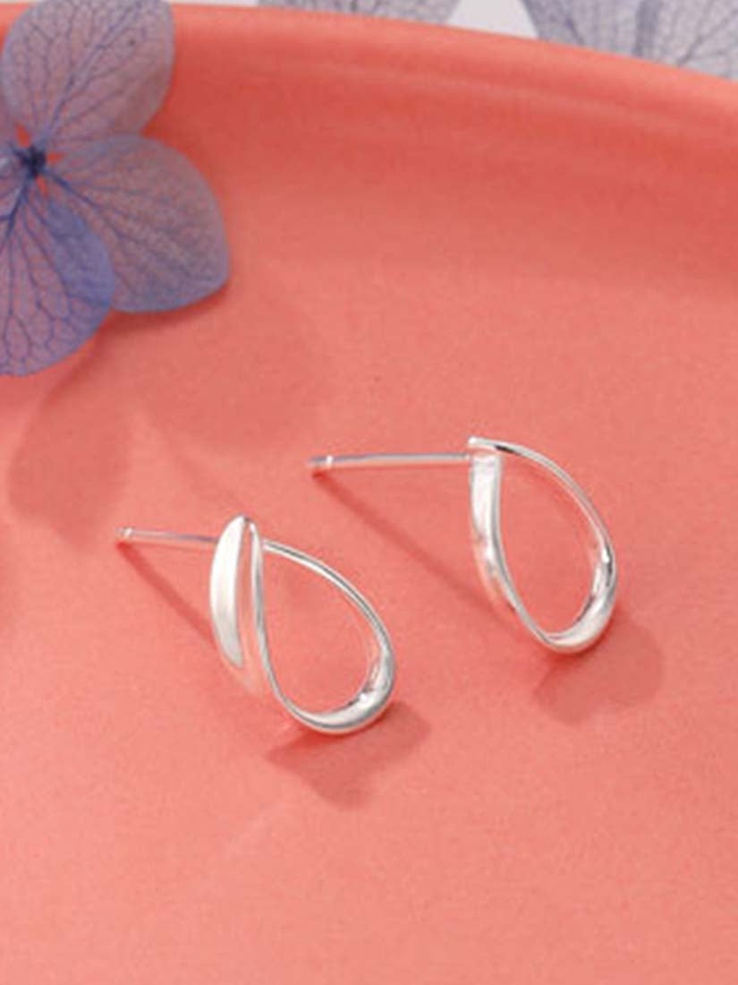 STE320E - Silver Earrings