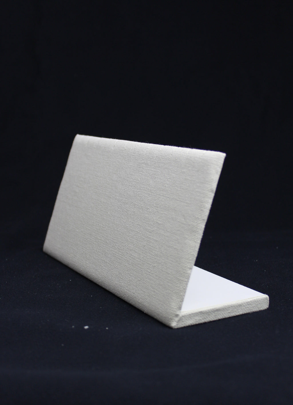 Display417 - Cream